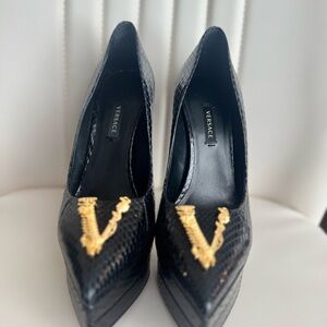 Versace: Snakeskin High Heels
